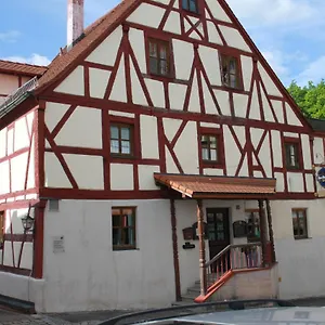 Zur Friedenslinde Hotel Norimberga